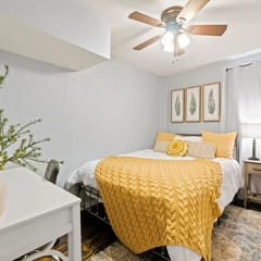 Pet-Friendly One-Bedroom Apartment in Downtown