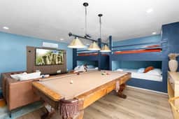 Heated Pool, Spa, Sauna, Mini Golf, Pickleball - Image 3