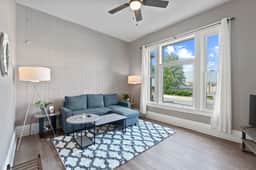 Cozy Apt 2 min from Promenade Park - Image 3