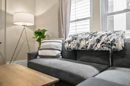 Cozy Apt 2 min from Promenade Park - Image 4