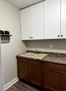Quiet Apt on Fort Wayne's Downtown Trail - Image 5