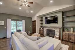 Queen Room, Shared Bath | Near Airport & Glacier NP - Image 3