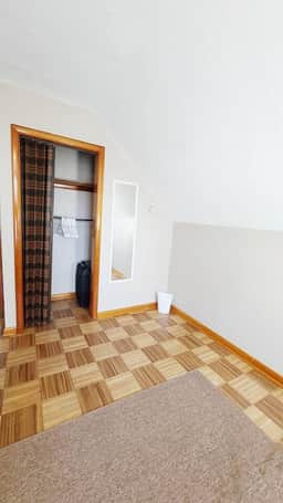 Cozy attic bedroom in cute neighbourhood - Image 3