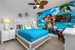 Huge Villa with Pool, Hot Tub, Arcade, Theater! - Image 5