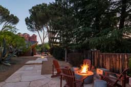 Grand Desert Jewel: Hot Tub, Views & Guest House - Image 5
