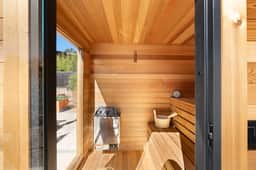 Grand Desert Jewel: Hot Tub, Views & Sauna - Image 2
