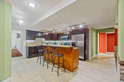 Historic Mansion Apt 4 w/Ping-Pong & Free Parking - Image 2
