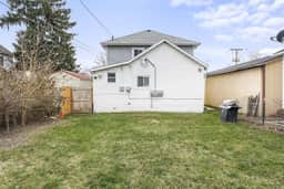 Pet Friendly Apt w/ Fenced Yard - Image 5