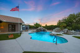 Pickleball Main House | Pool | Hot Tub | Arcade - Image 2
