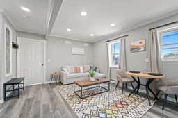 Apt w/King Bed, Free Parking, by Electric Works! - Image 3