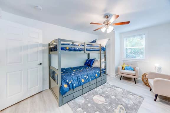 Family Friendly Home near the Zoo! - Image 3