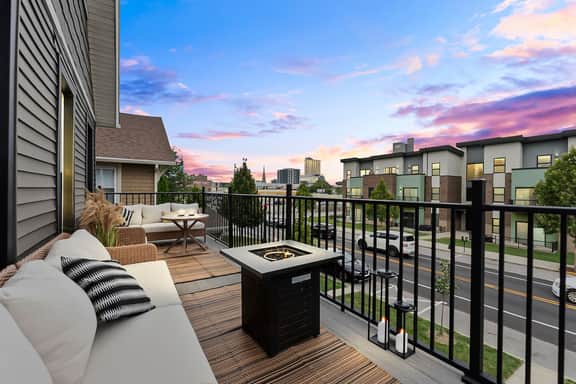 Downtown Fort Wayne Triplex- Apt. B - Image 4