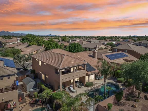 Spacious Villa w/Heatable Pool & Jacuzzi Sleeps 14 - Image 2
