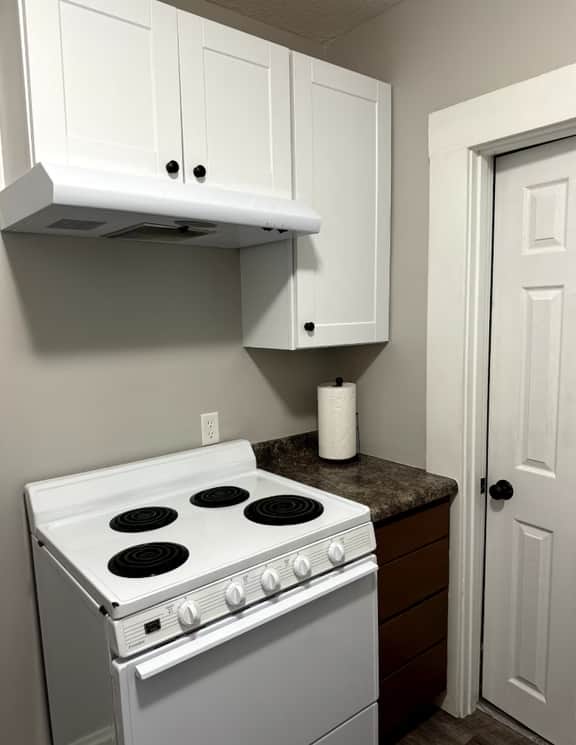 Quiet Apt on Fort Wayne's Downtown Trail - Image 4