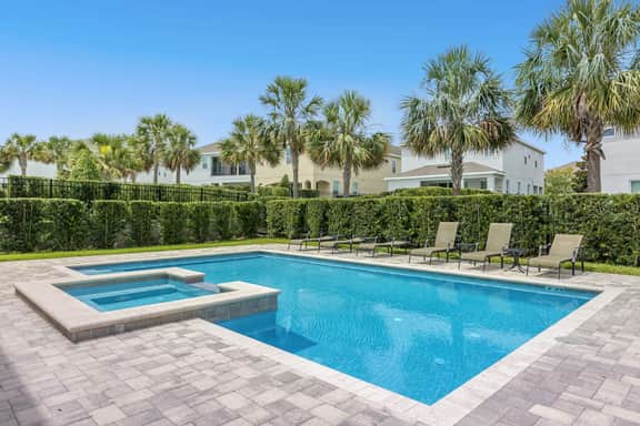 Sleeps 60 21 BR/20 Bath 2 Pools Playground Cinema - Image 3