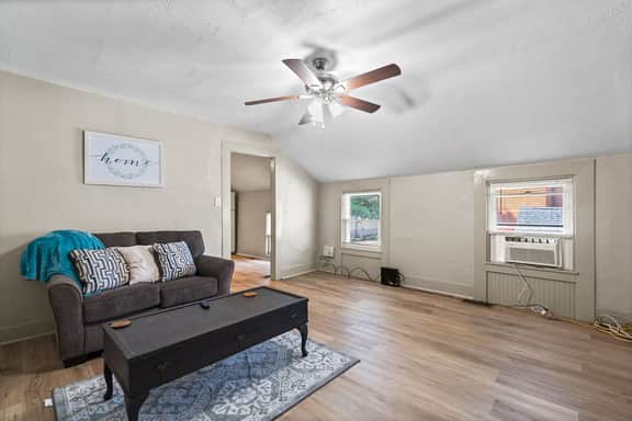 1 Bdr Apt. half a mile from Parkview Field - Image 2